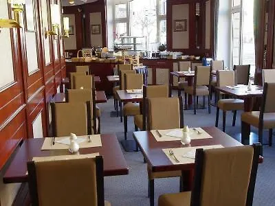 Hotel Central Molitor Luksemburg 3*,  Luksemburg